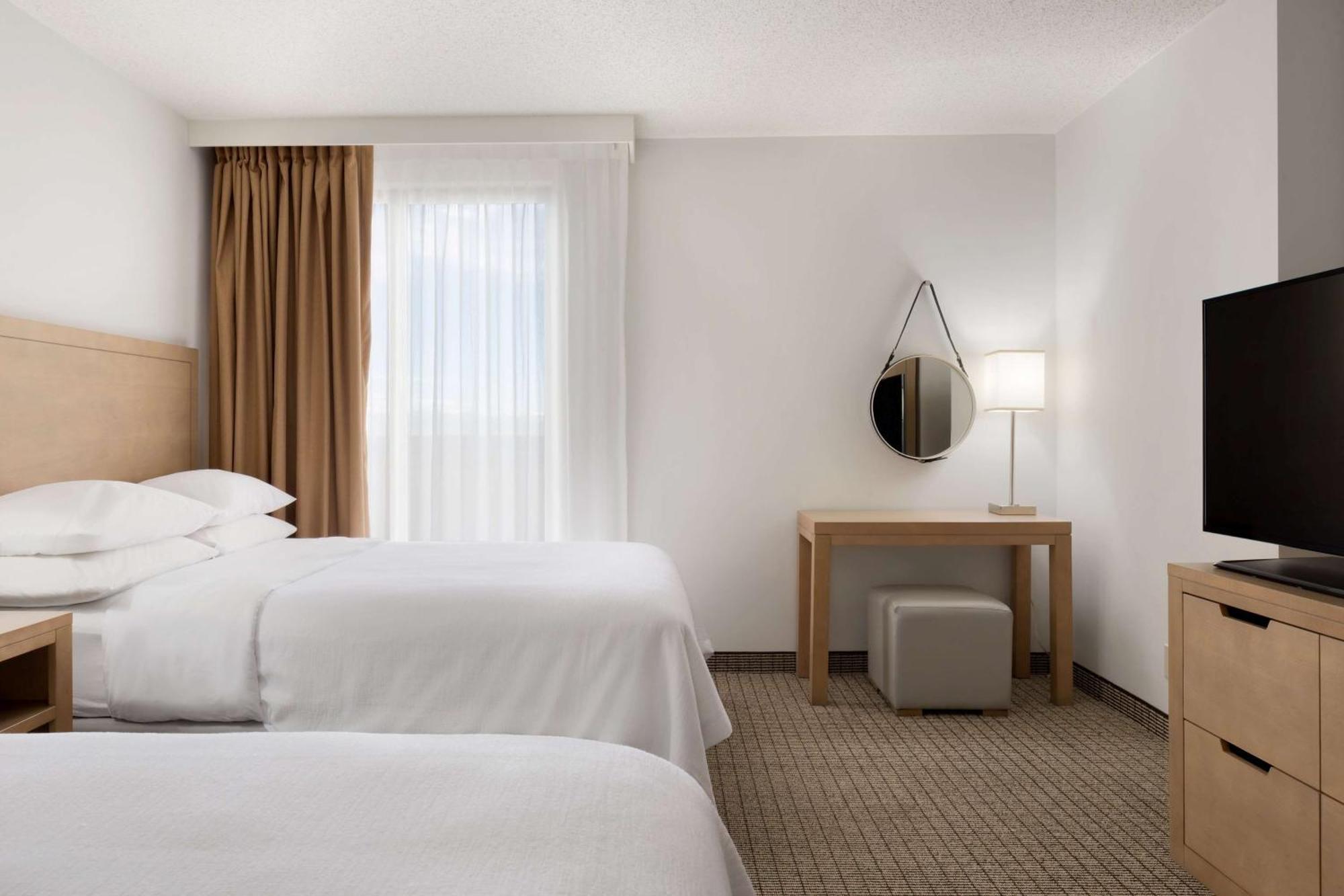 Embassy Suites By Hilton Denver International Airport Екстериор снимка