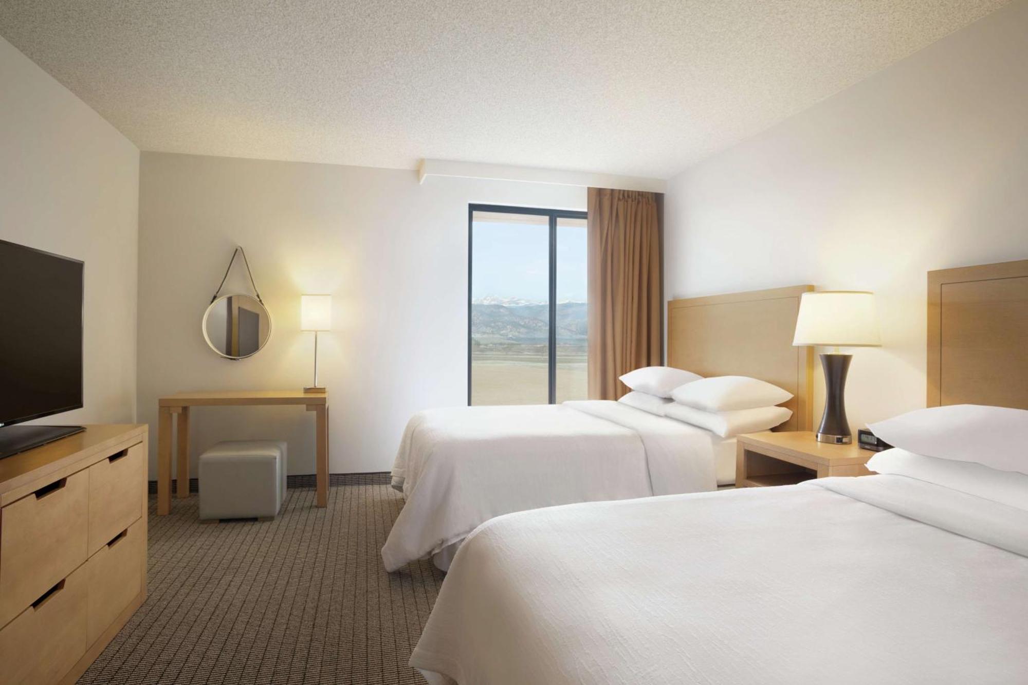 Embassy Suites By Hilton Denver International Airport Екстериор снимка